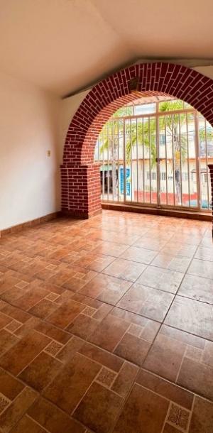 Casa en Avenida Miguel Hidalgo #47, Colonia centro Luvianos, Estado de México.-8